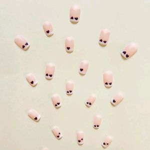 Press on nails 24 piece set